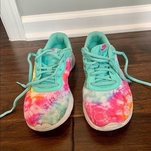Nike Tie Dye Tanjun Kids Sneaker (size 2)